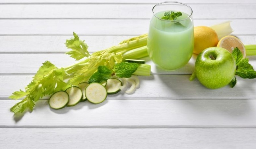 Post dr Dąbrowskiej. Dlaczego dieta owocowo-warzywna nie jest dobrym pomysłem?
