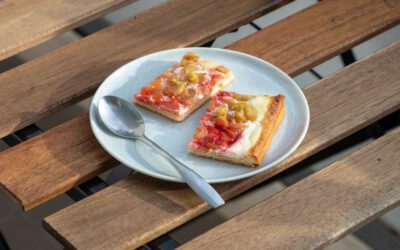 Fit ciasto z rabarbarem – pomysł na smaczne popołudnie