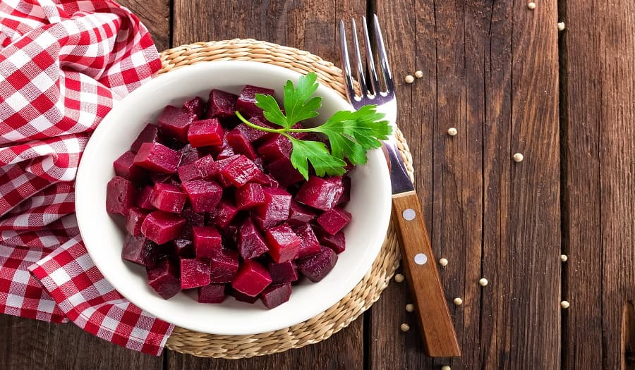 Pieczone buraki w piekarniku. Zdziwisz się, jakie to proste i pyszne