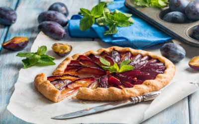 Fit tarta ze śliwkami to pyszny deser na przełom lata i jesieni
